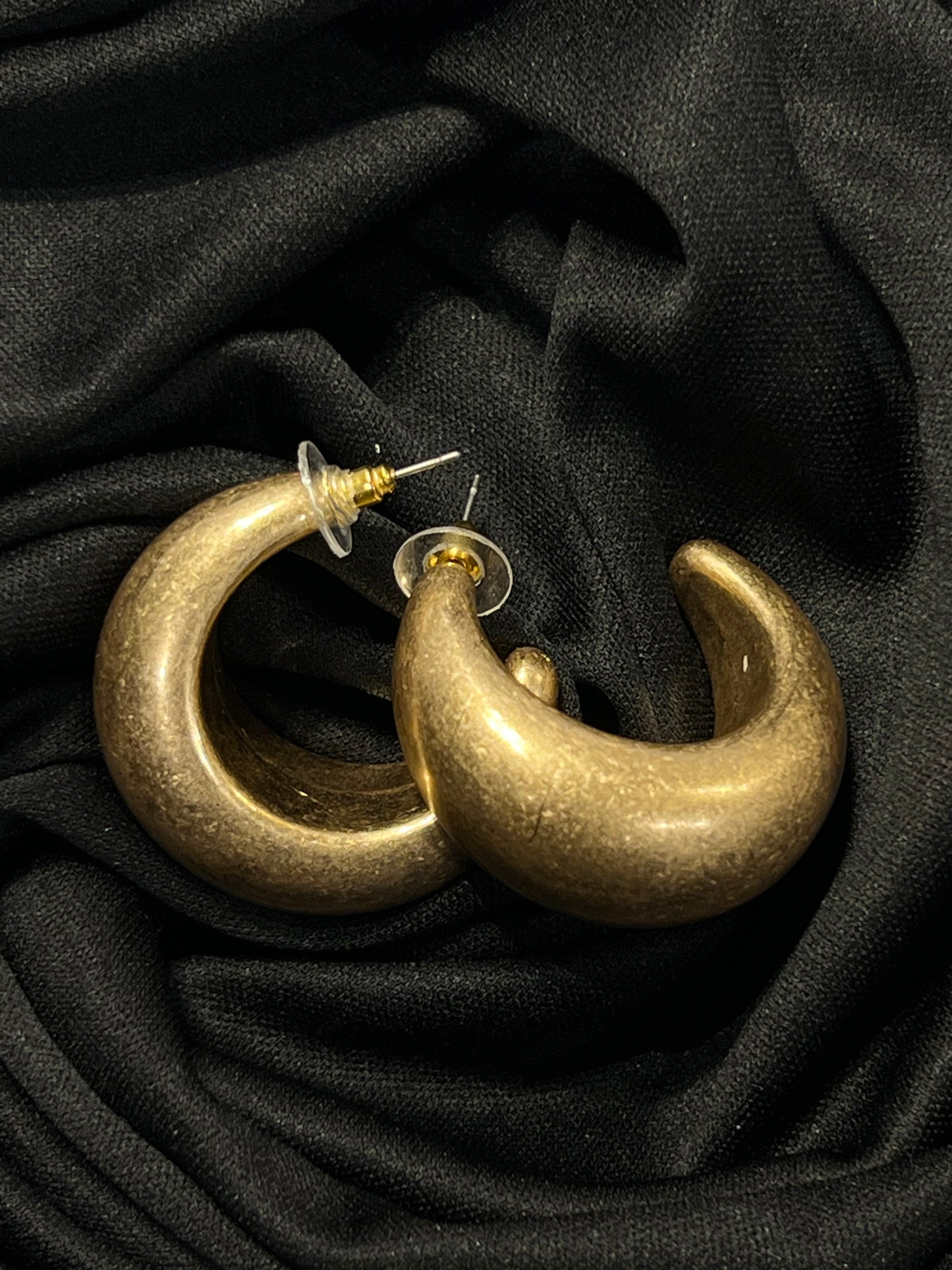 CHUNKY GOLDEN HOOP TRIO SET
