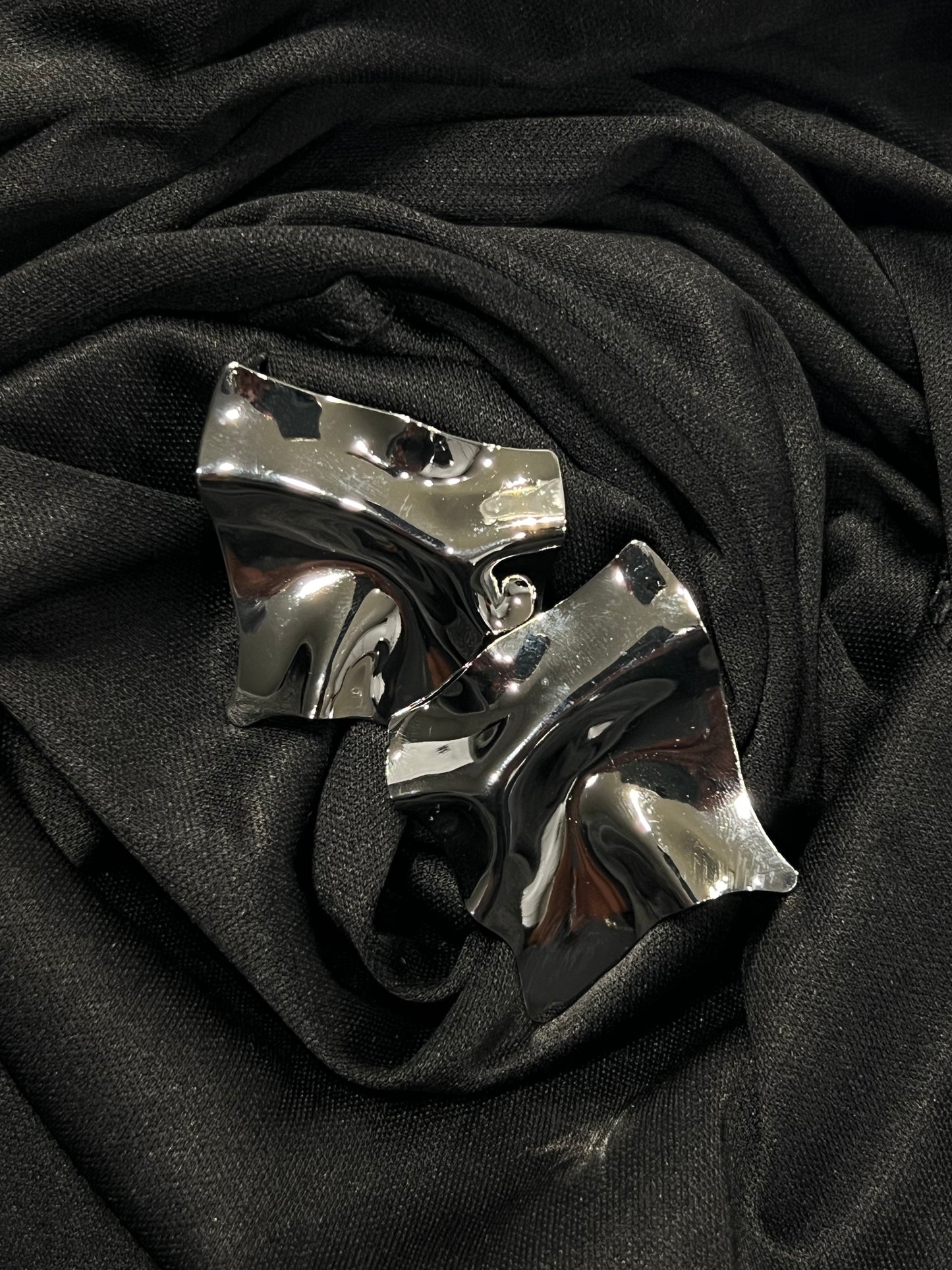 CHROME RUSHED SMALL POST EARRING