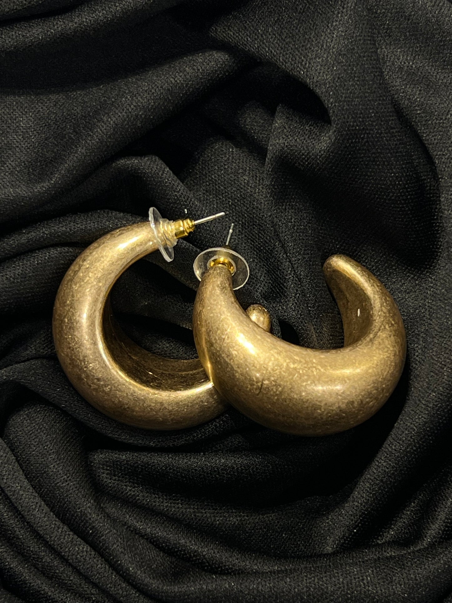 CHUNKY GOLDEN HOOP TRIO SET