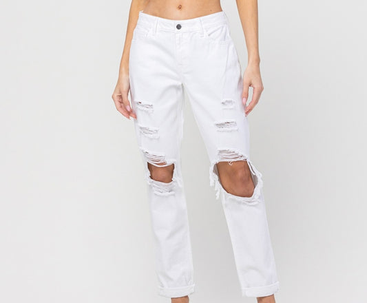 DISTRESSED MOM JEANS